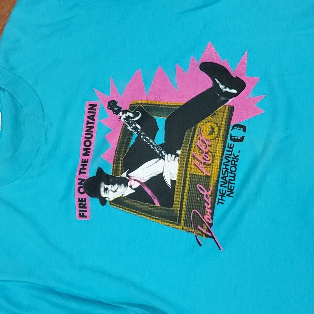 VINTAGE DAVID HOLT tshirt. #4536 - Picture 3 of 5